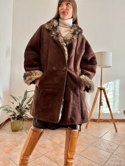 1970's vintage chocolate brown quilted shearling monotone coat with beige and brown lining