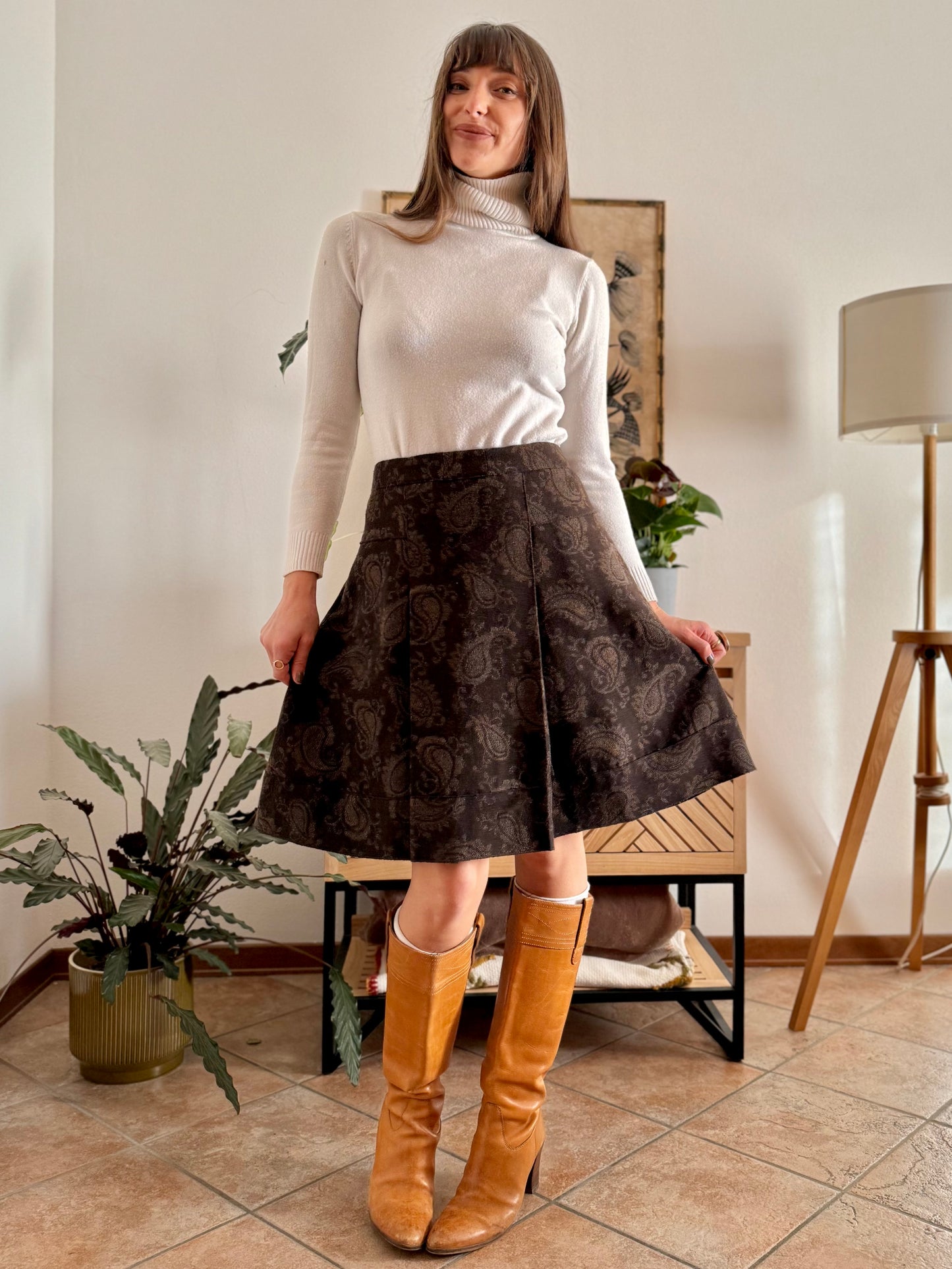 Y2k vintage chocolate brown woven wool blend pleated skirt with paisley pattern