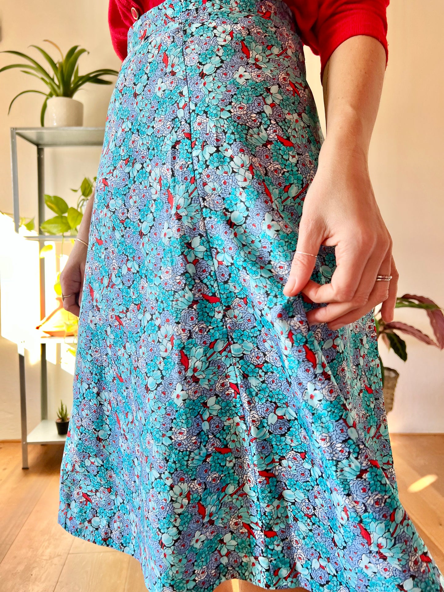 1970's vintage turquoise and red floral midi skirt