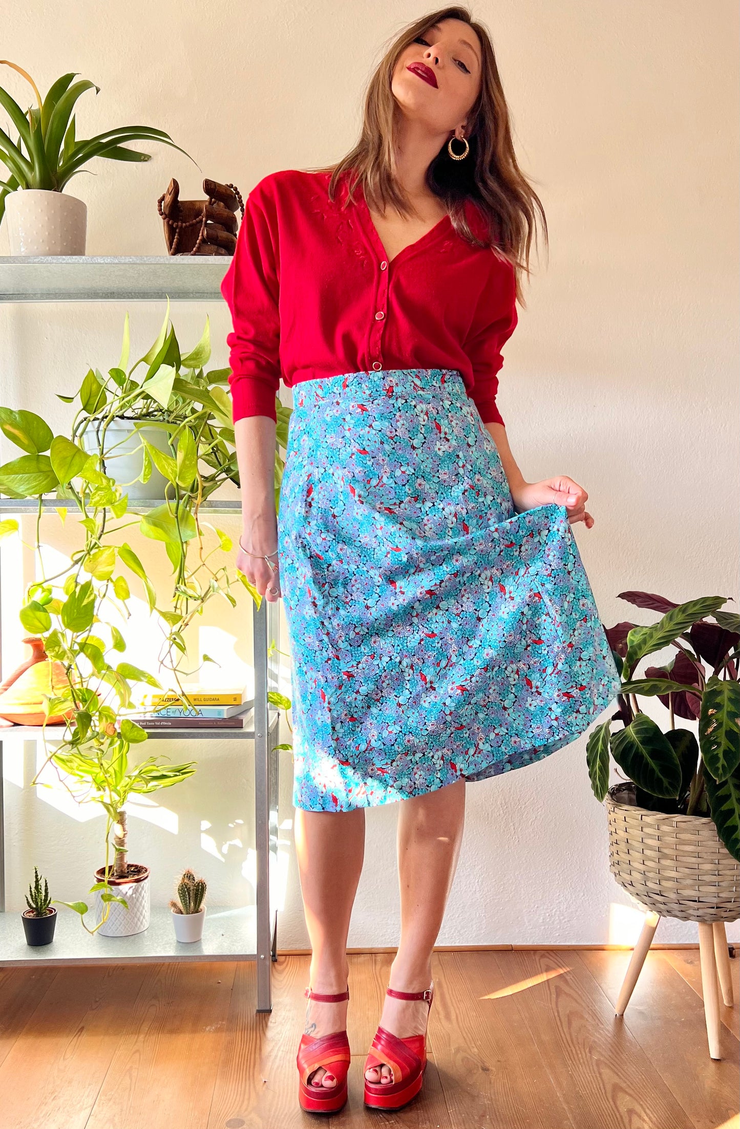 1970's vintage turquoise and red floral midi skirt