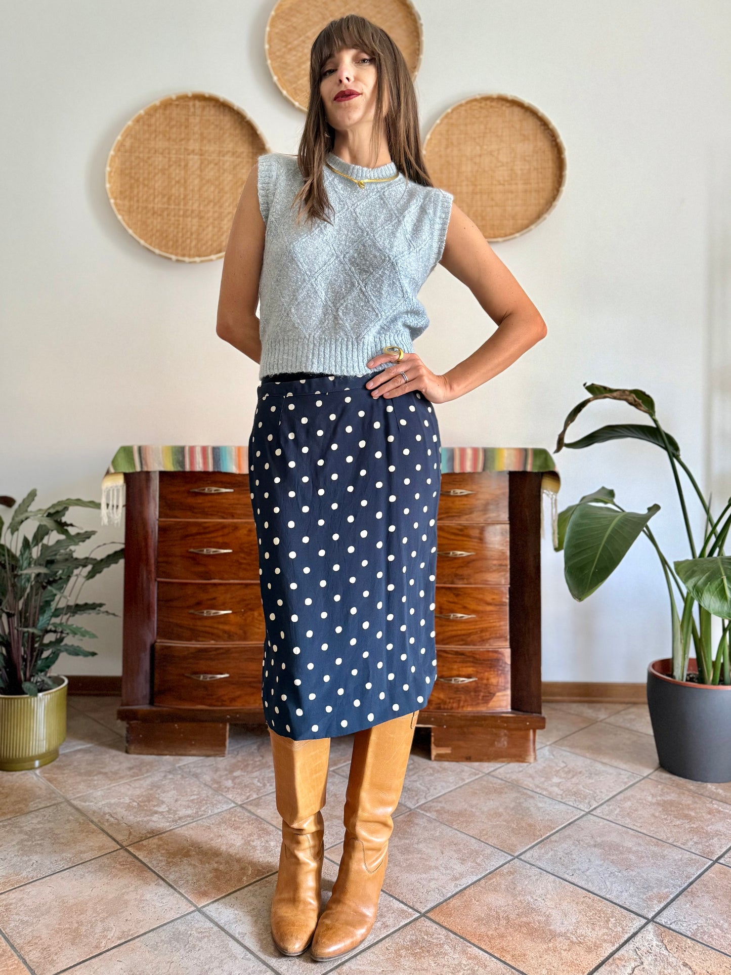 1970's vintage navy blue and white polkadot midi skirt