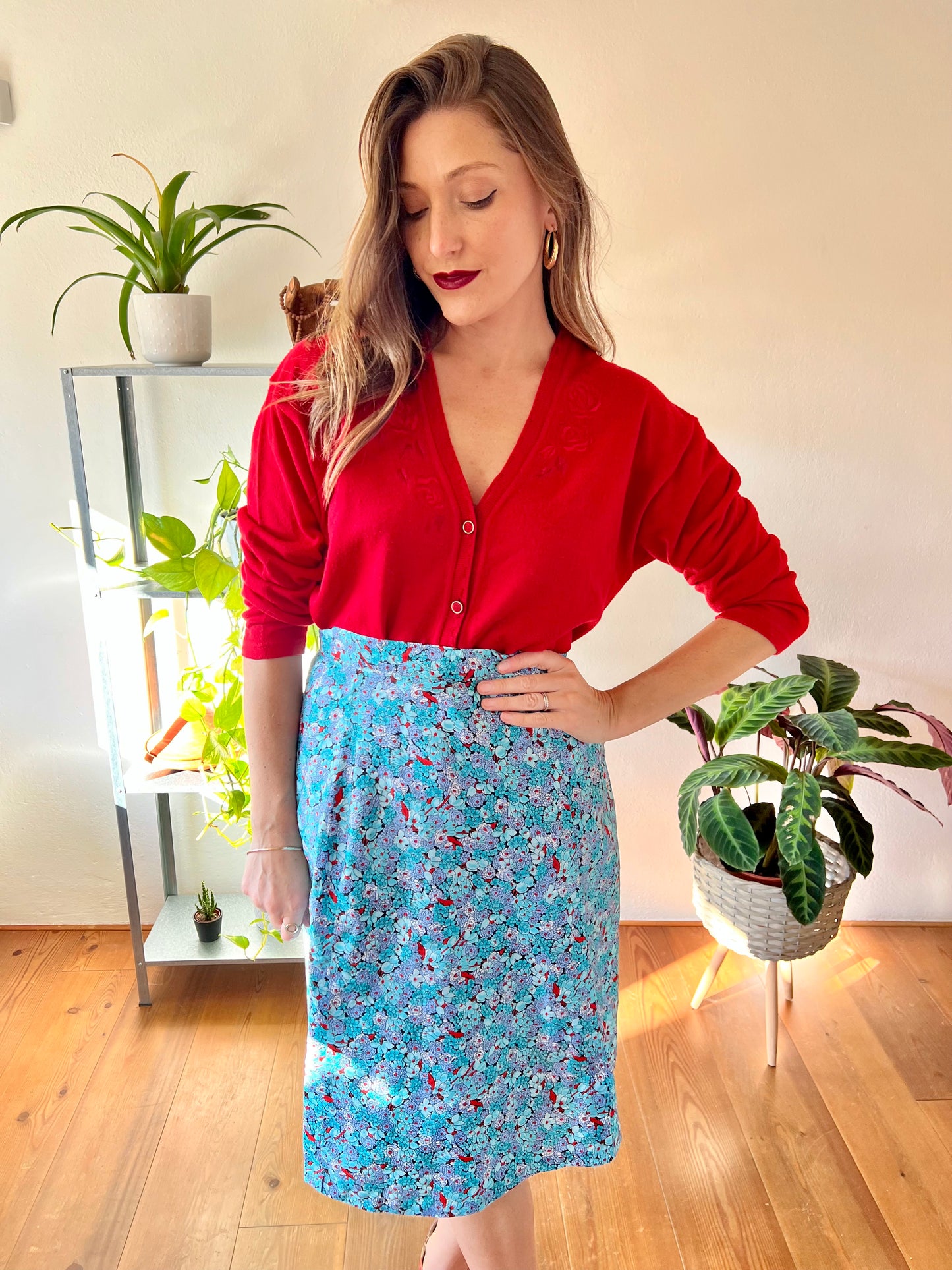 1970's vintage turquoise and red floral midi skirt