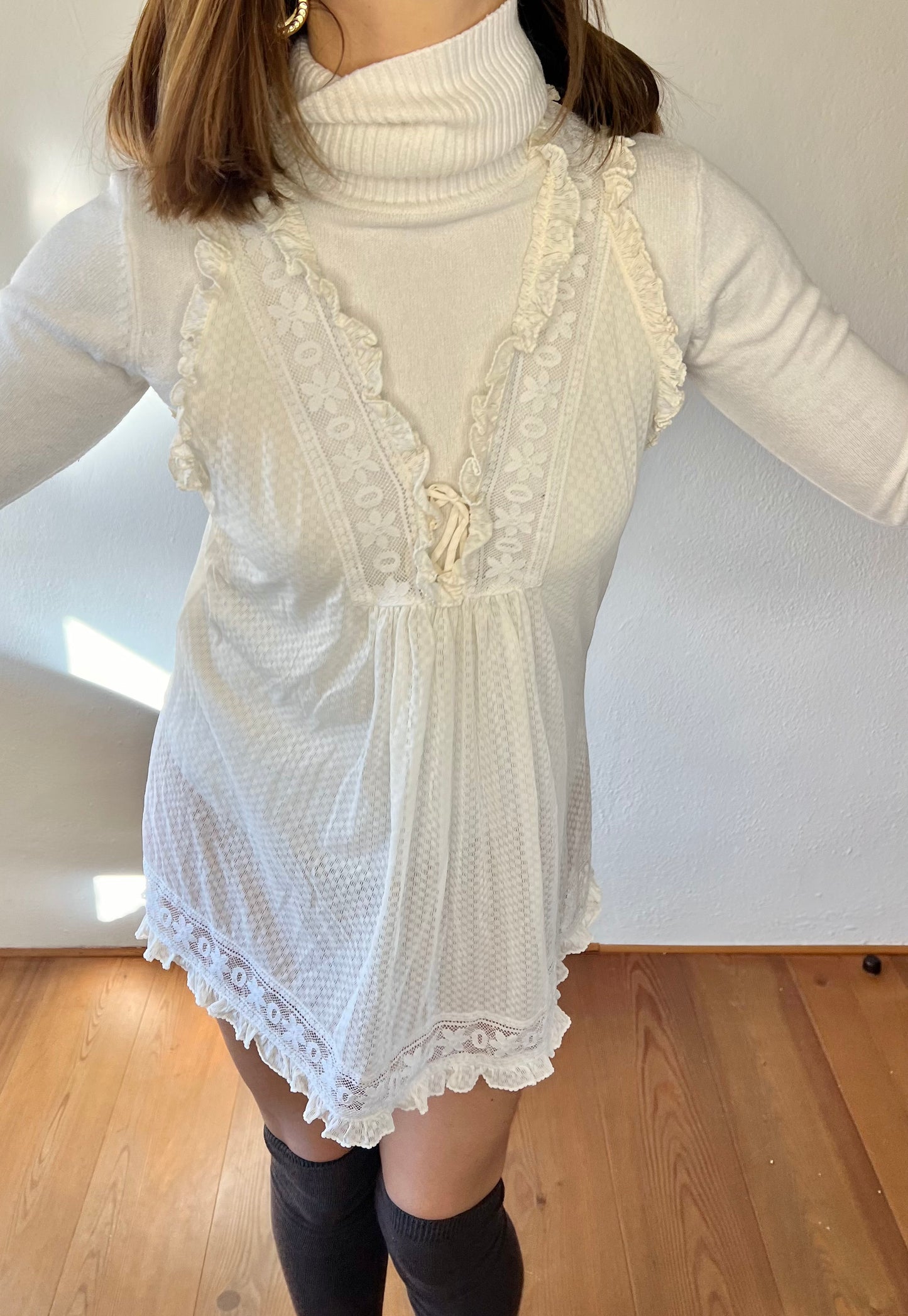 1970's vintage cream lace mini slip dress