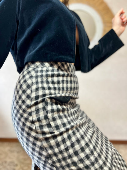 1990's vintage black and white plaid pencil skirt