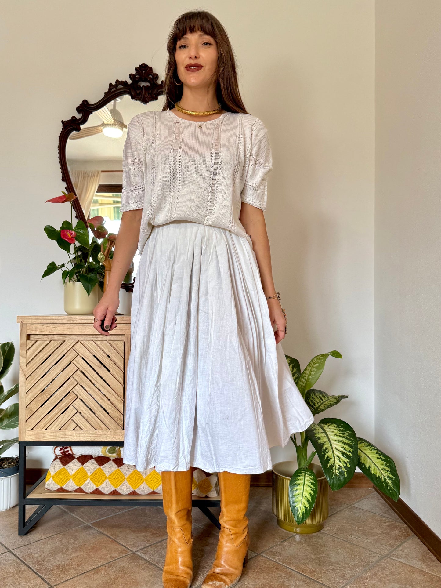1970's vintage white cotton pleated waist midi skirt