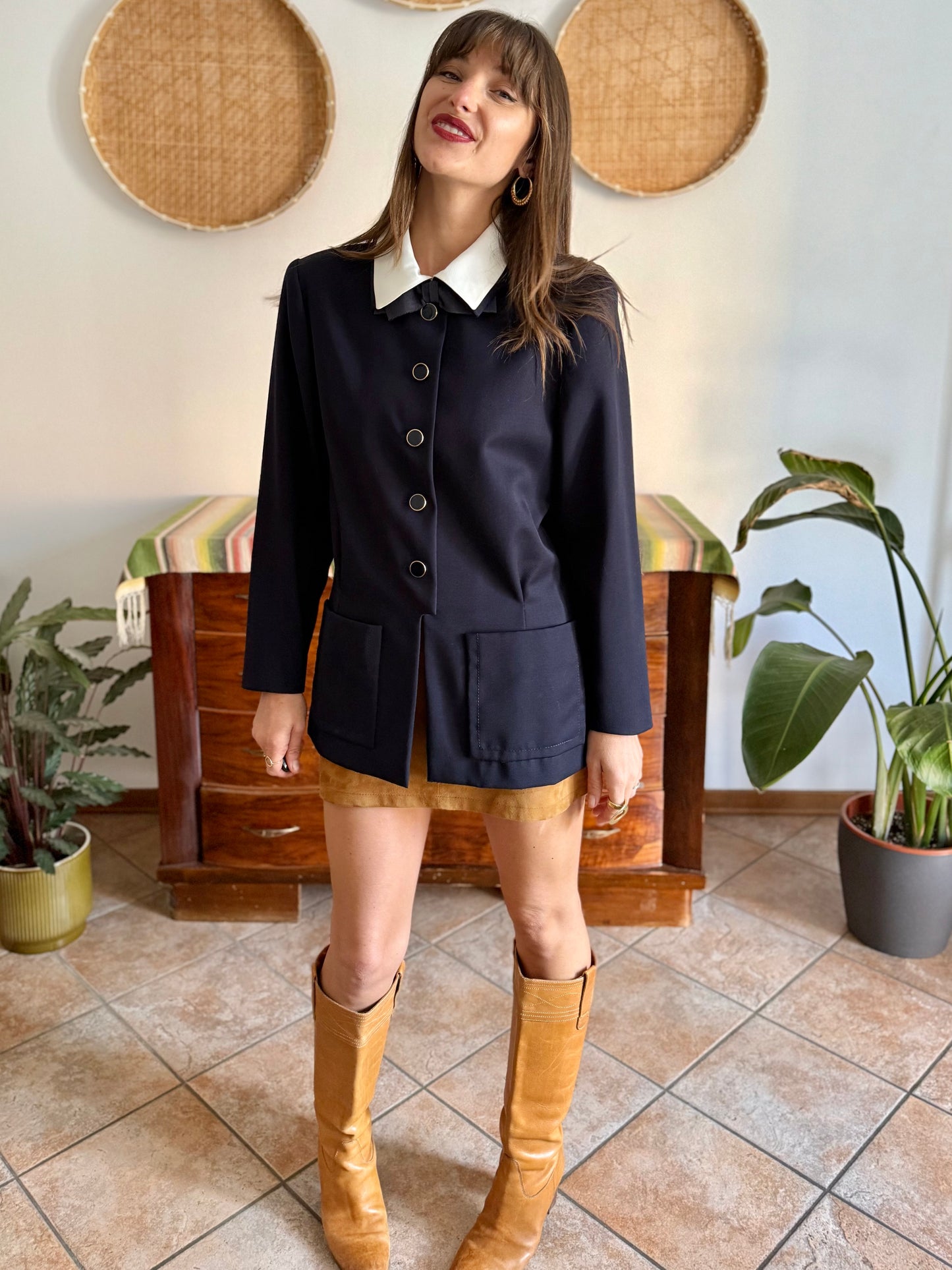 1970's vintage navy blue wool blazer with white collar and bow details