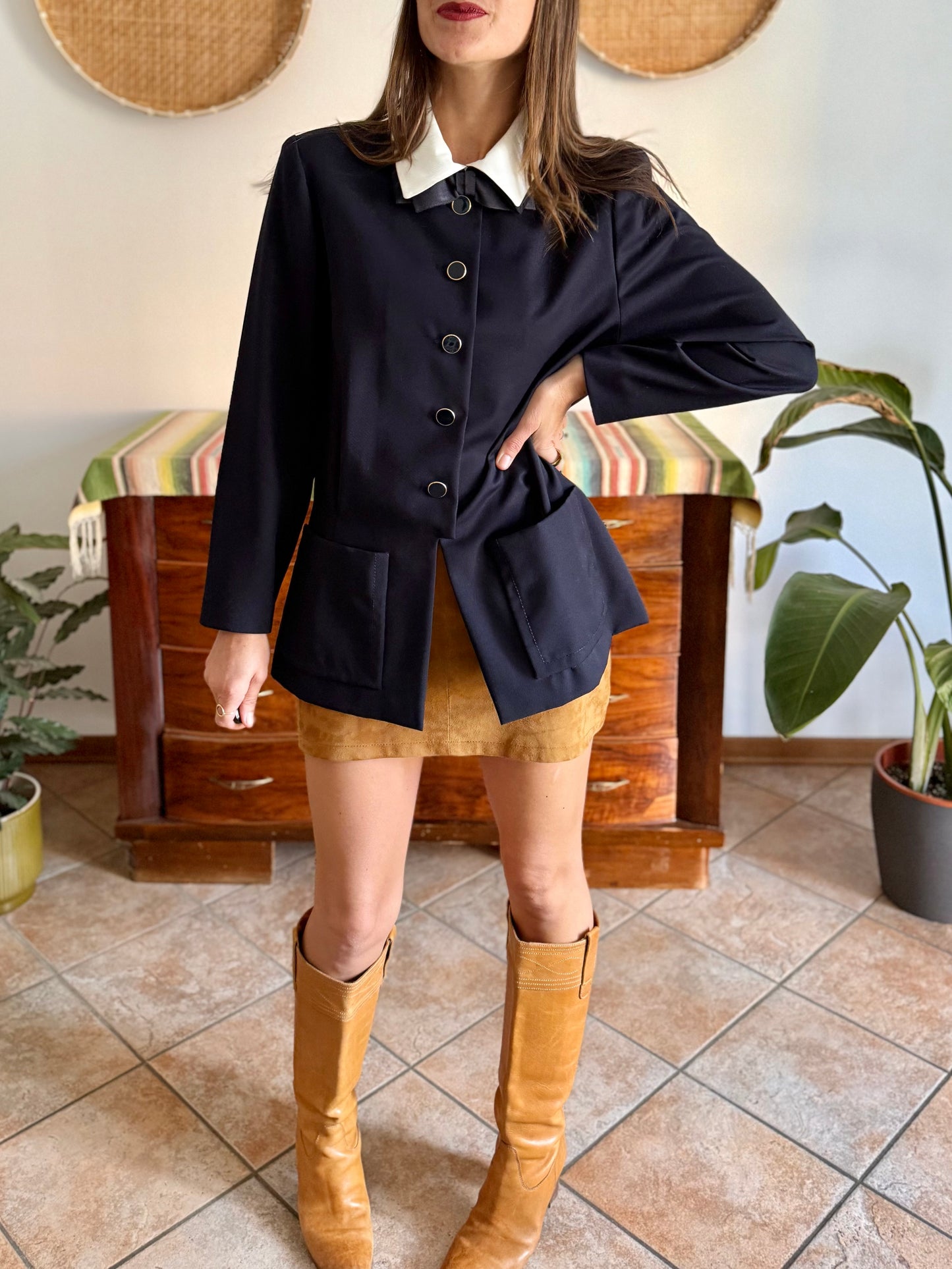 1970's vintage navy blue wool blazer with white collar and bow details