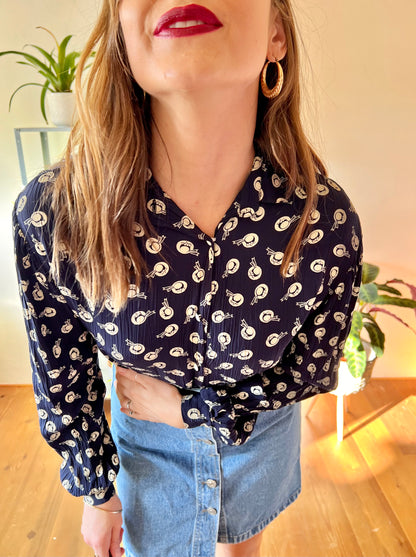 1970's vintage navy blue blouse with hat print