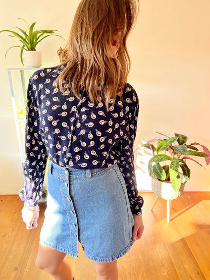 1970's vintage navy blue blouse with hat print