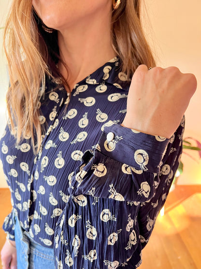 1970's vintage navy blue blouse with hat print