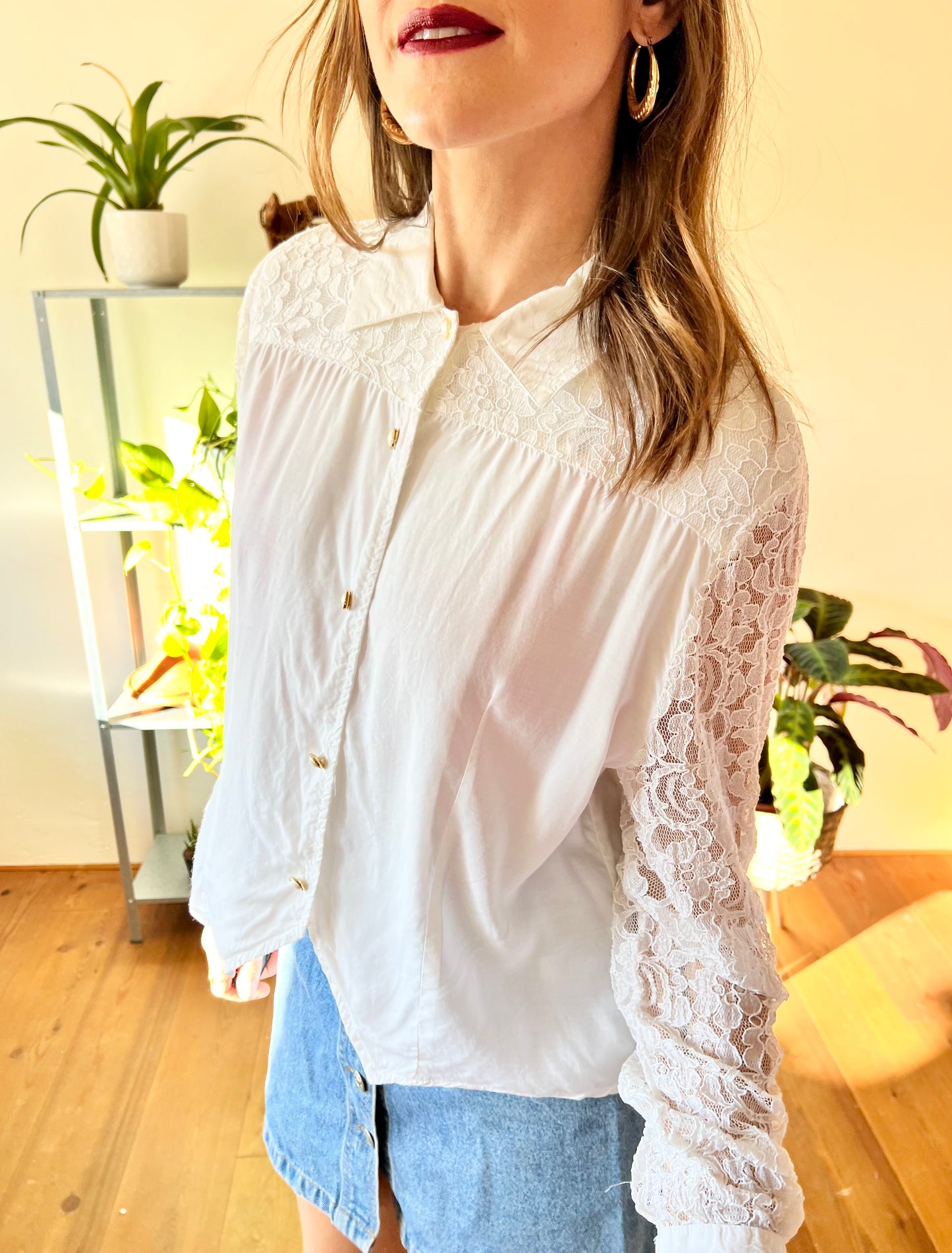 1980's vintage white blouse with lace sleeves