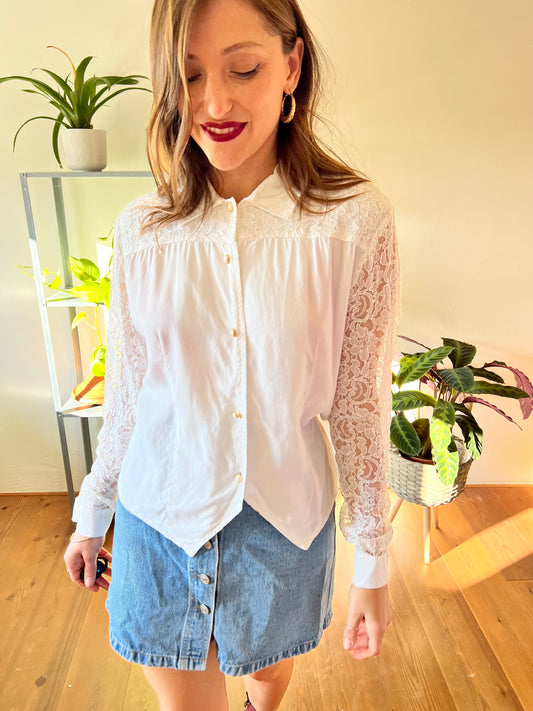 1980's vintage white blouse with lace sleeves