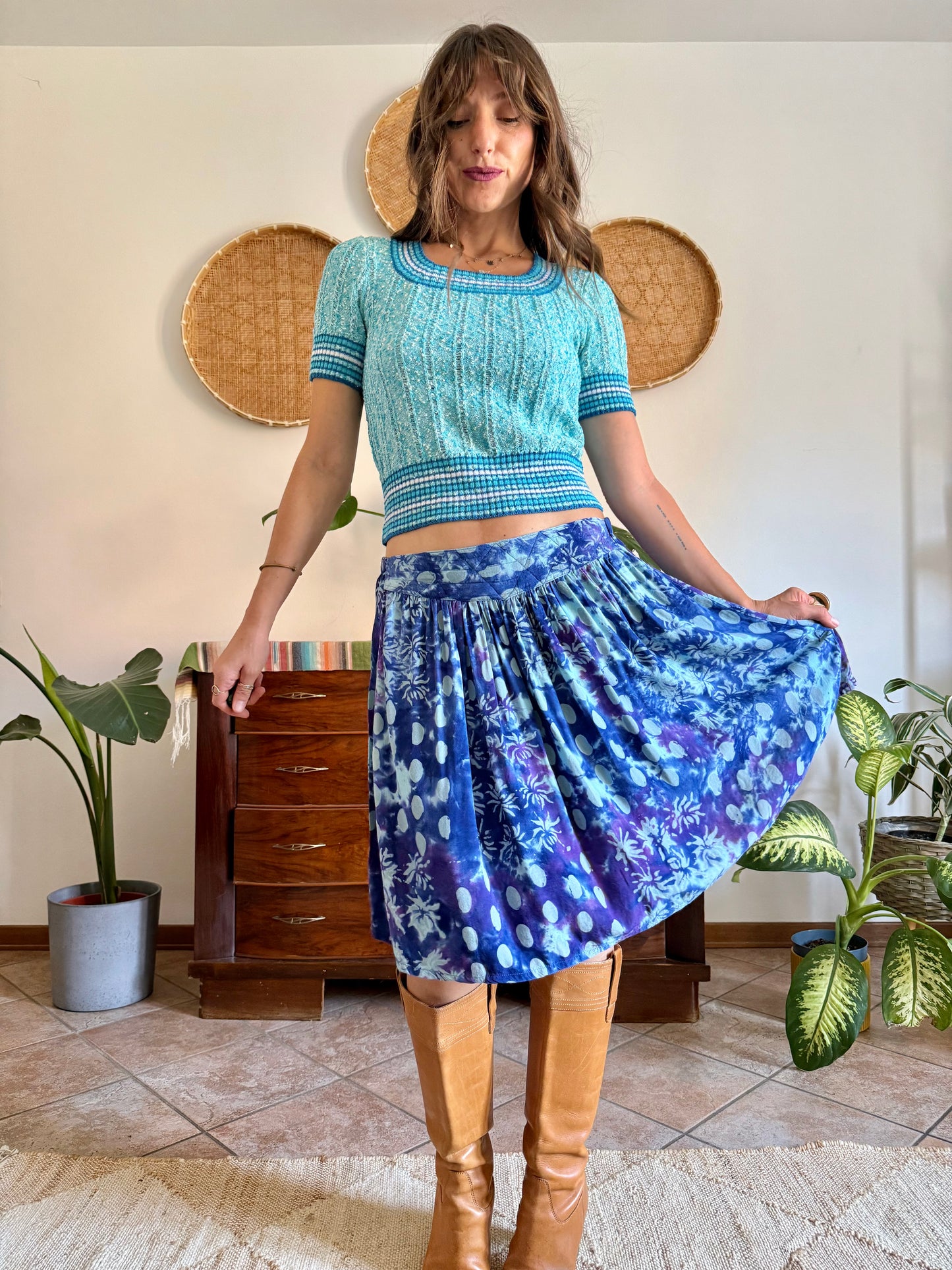 1970's vintage multi tonal blue and purple tie dye floral print skirt