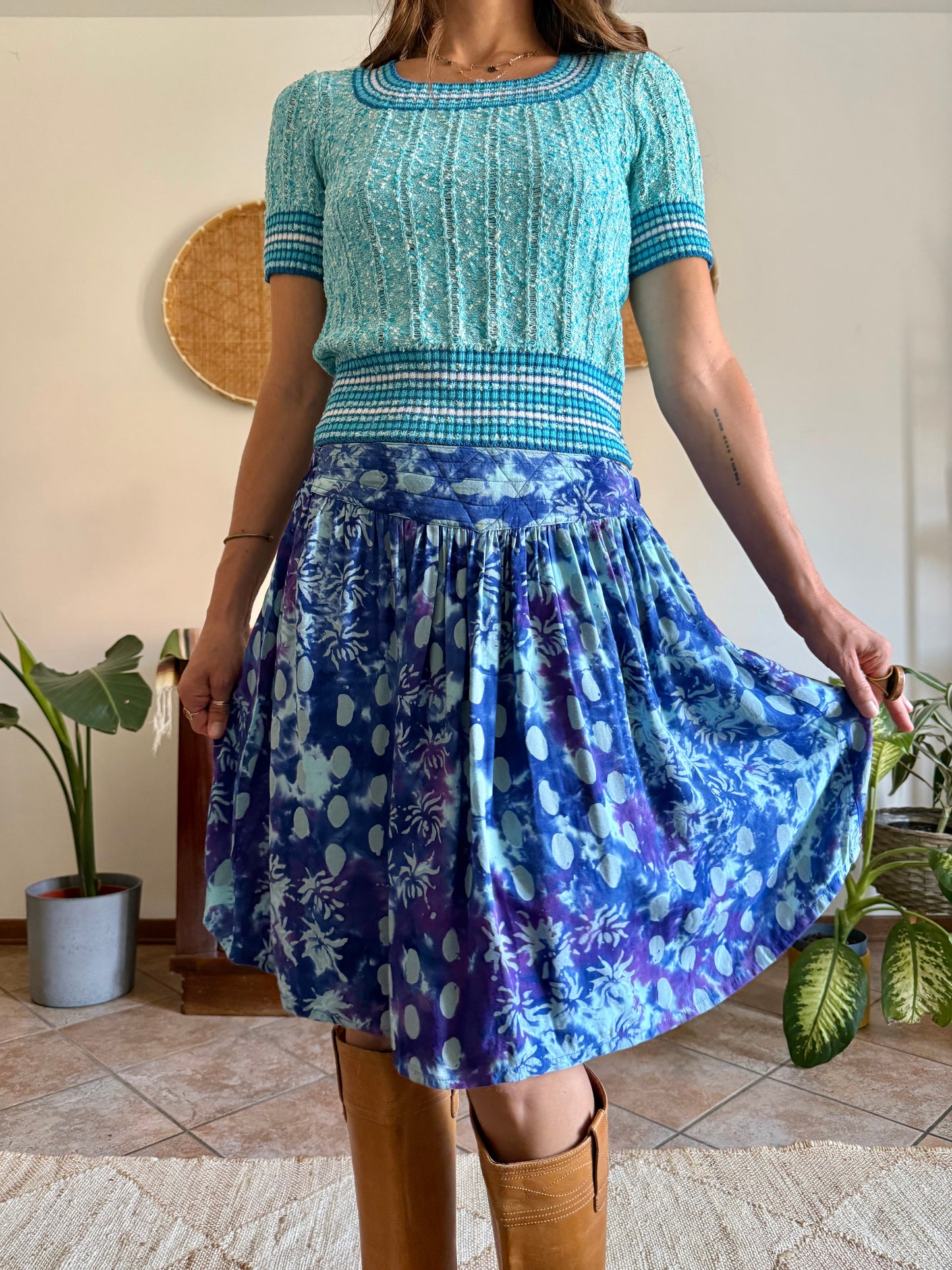 1970's vintage multi tonal blue and purple tie dye floral print skirt