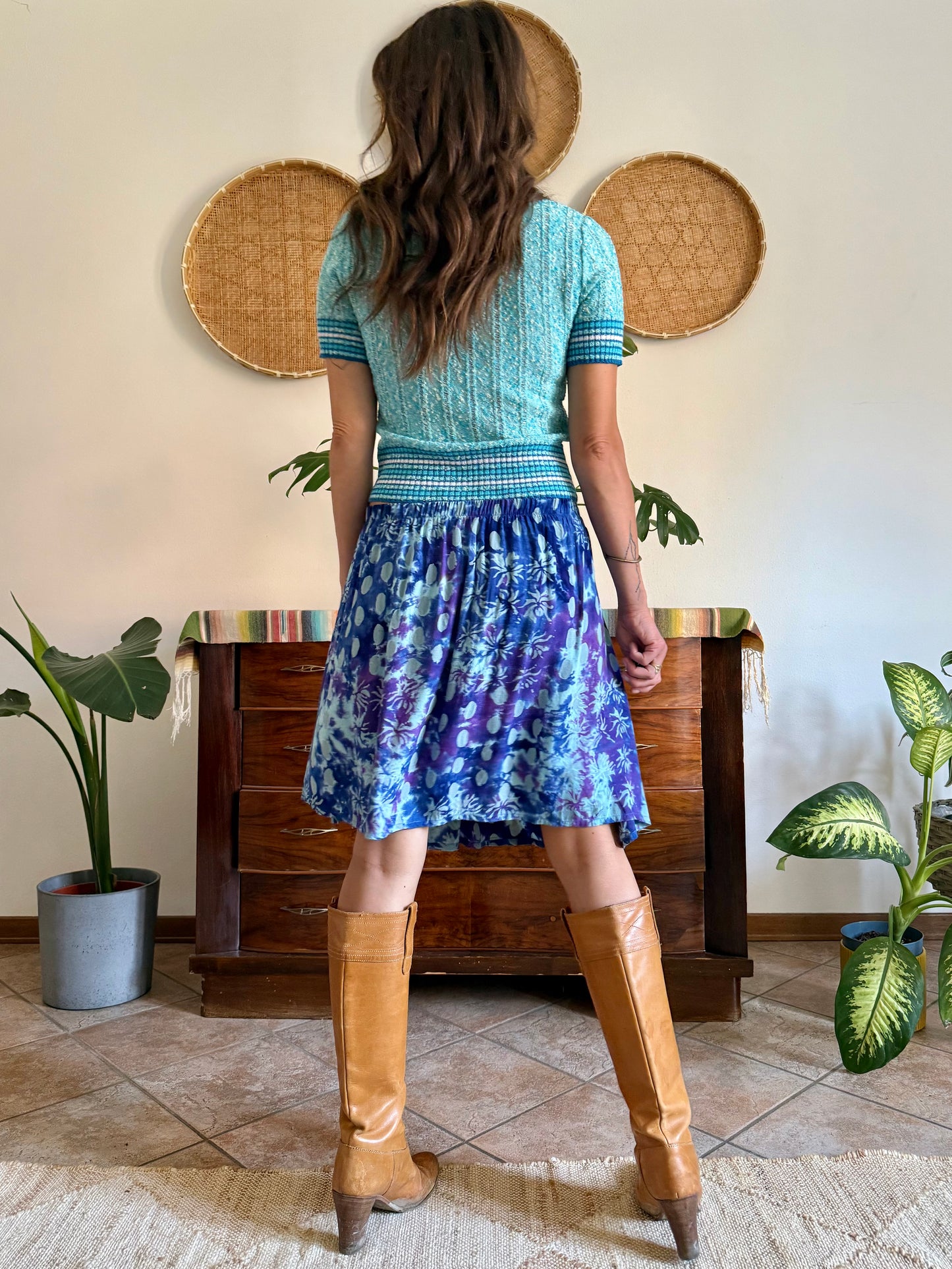 1970's vintage multi tonal blue and purple tie dye floral print skirt