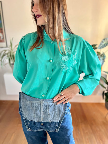 1980's vintage green blouse with embroidered floral details