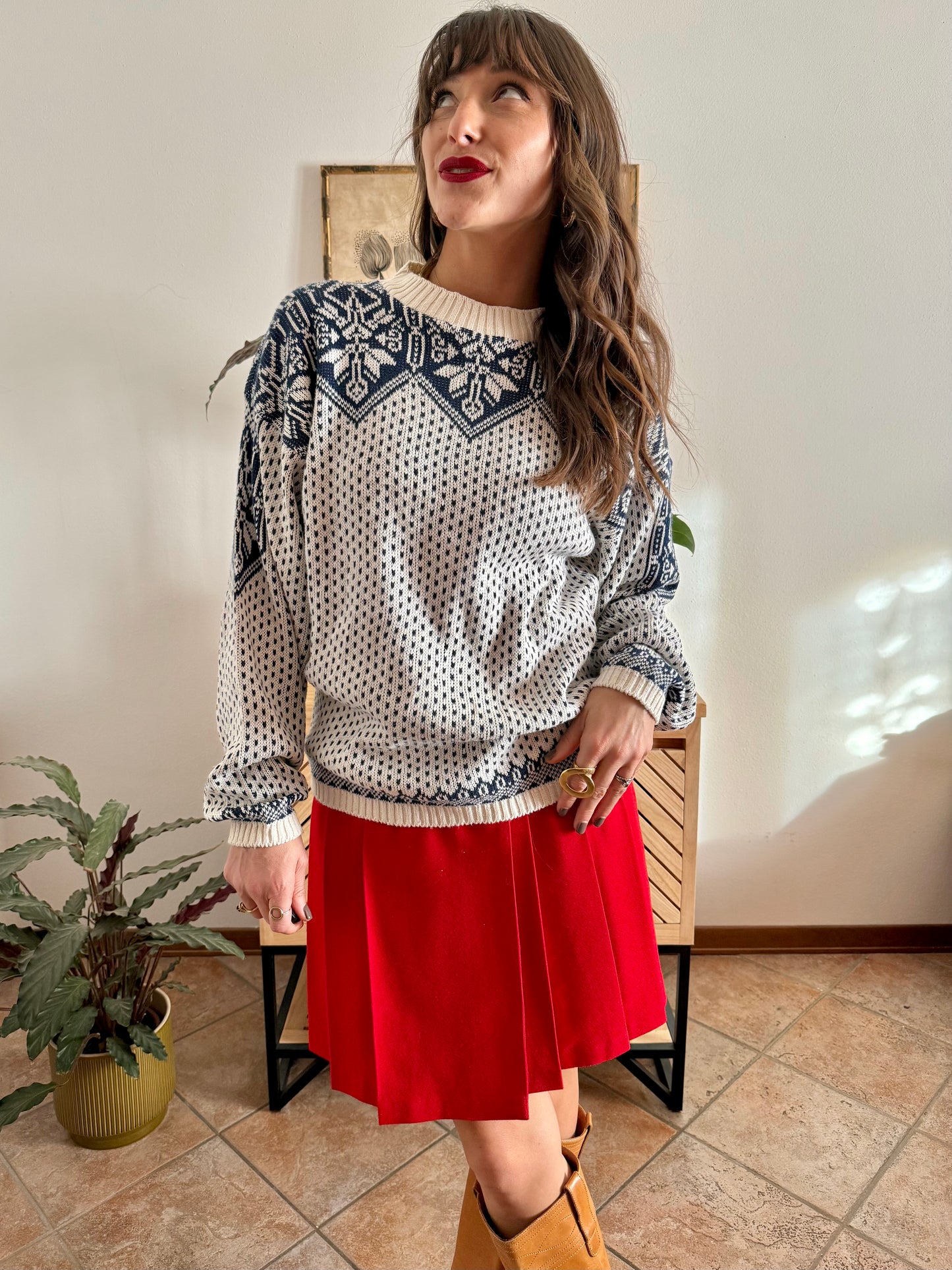 1990's vintage cream and navy blue fair isle knit oversize pullover