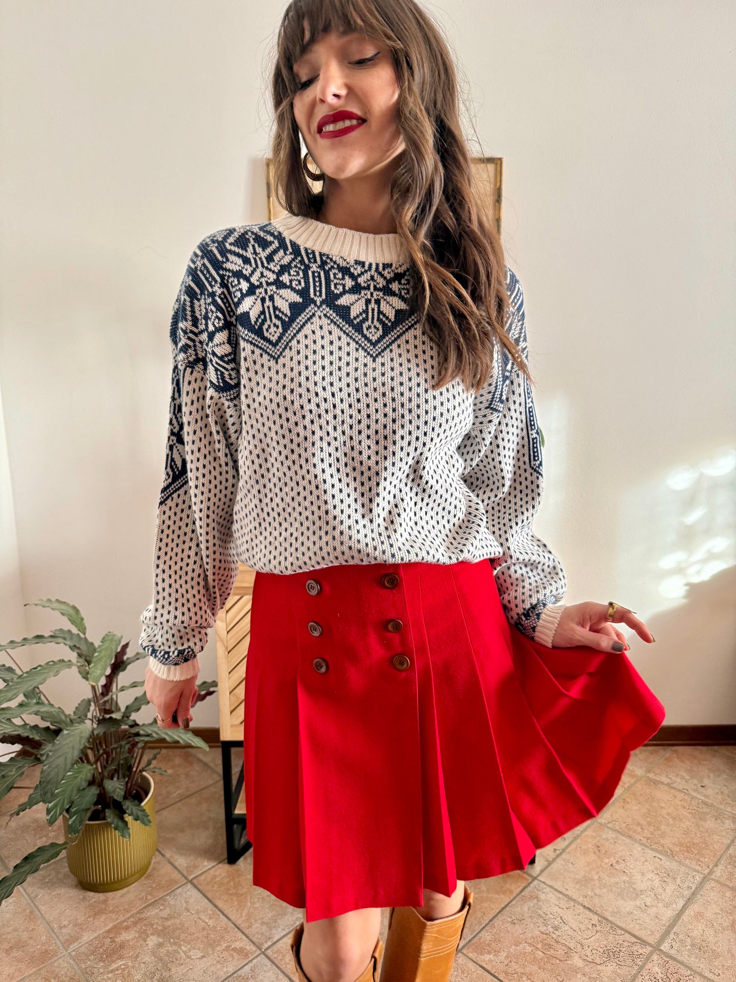 1990's vintage cream and navy blue fair isle knit oversize pullover