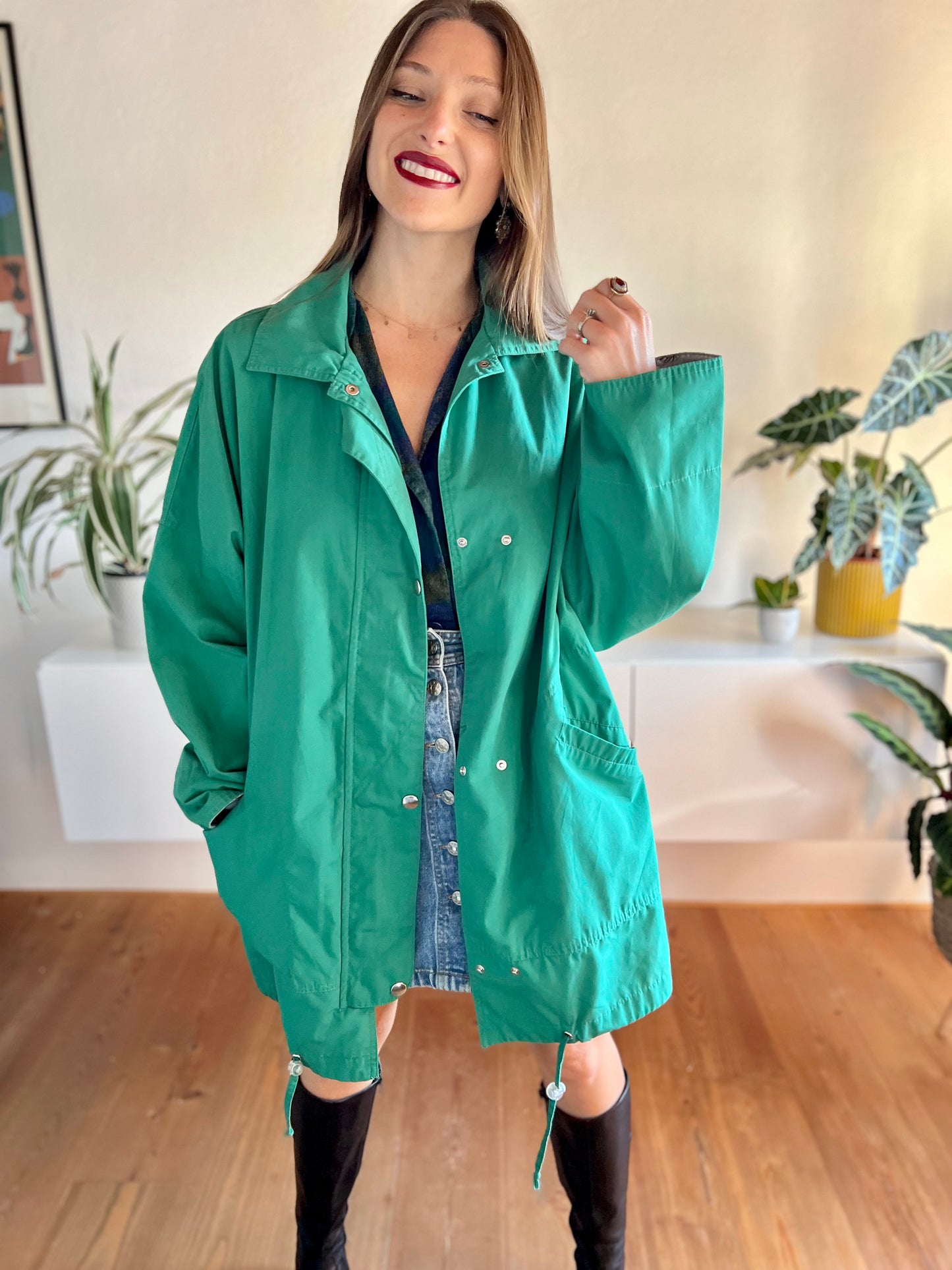 1970's vintage green trench coat with nautical motif lining