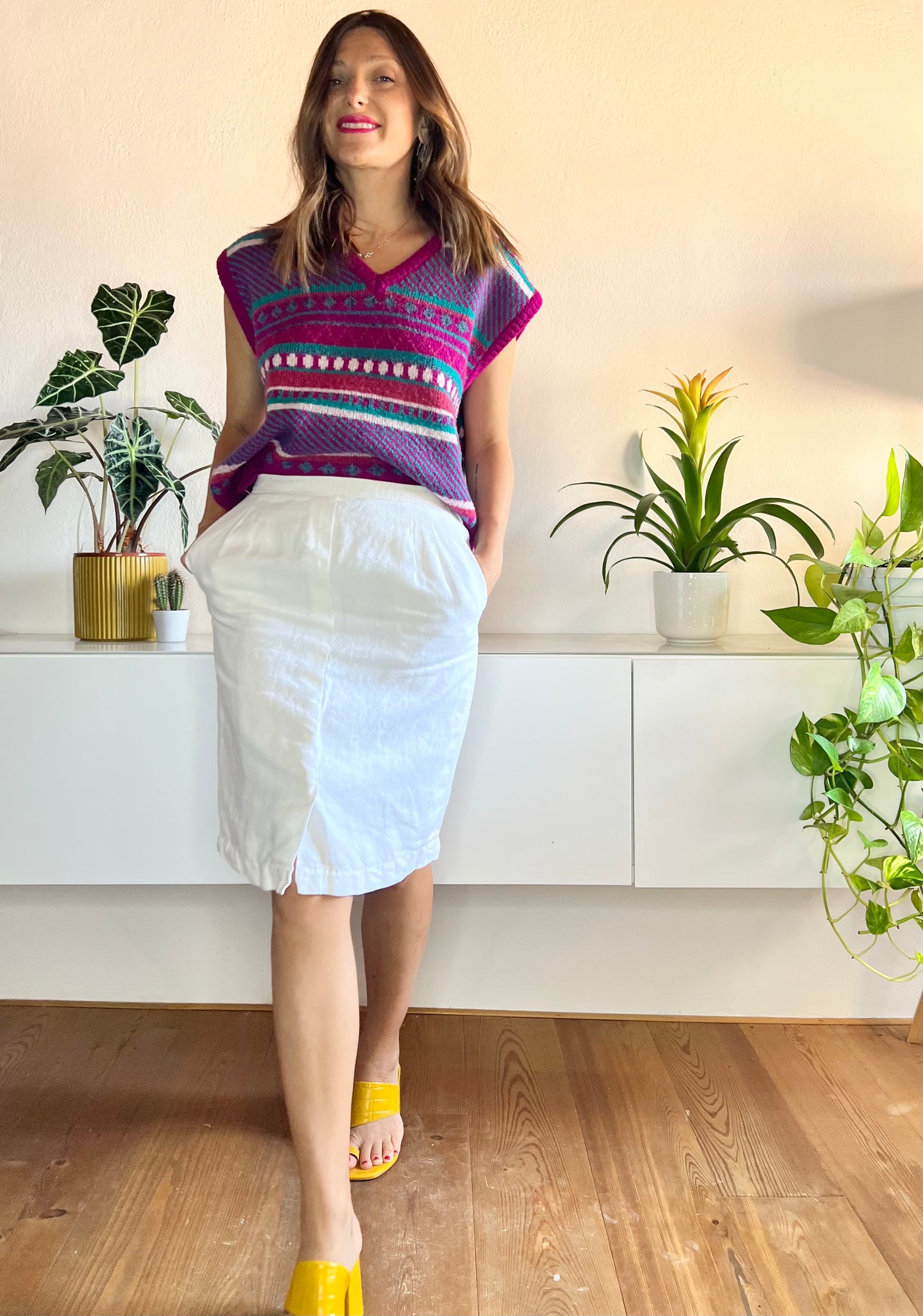 1970's vintage white linen pencil skirt