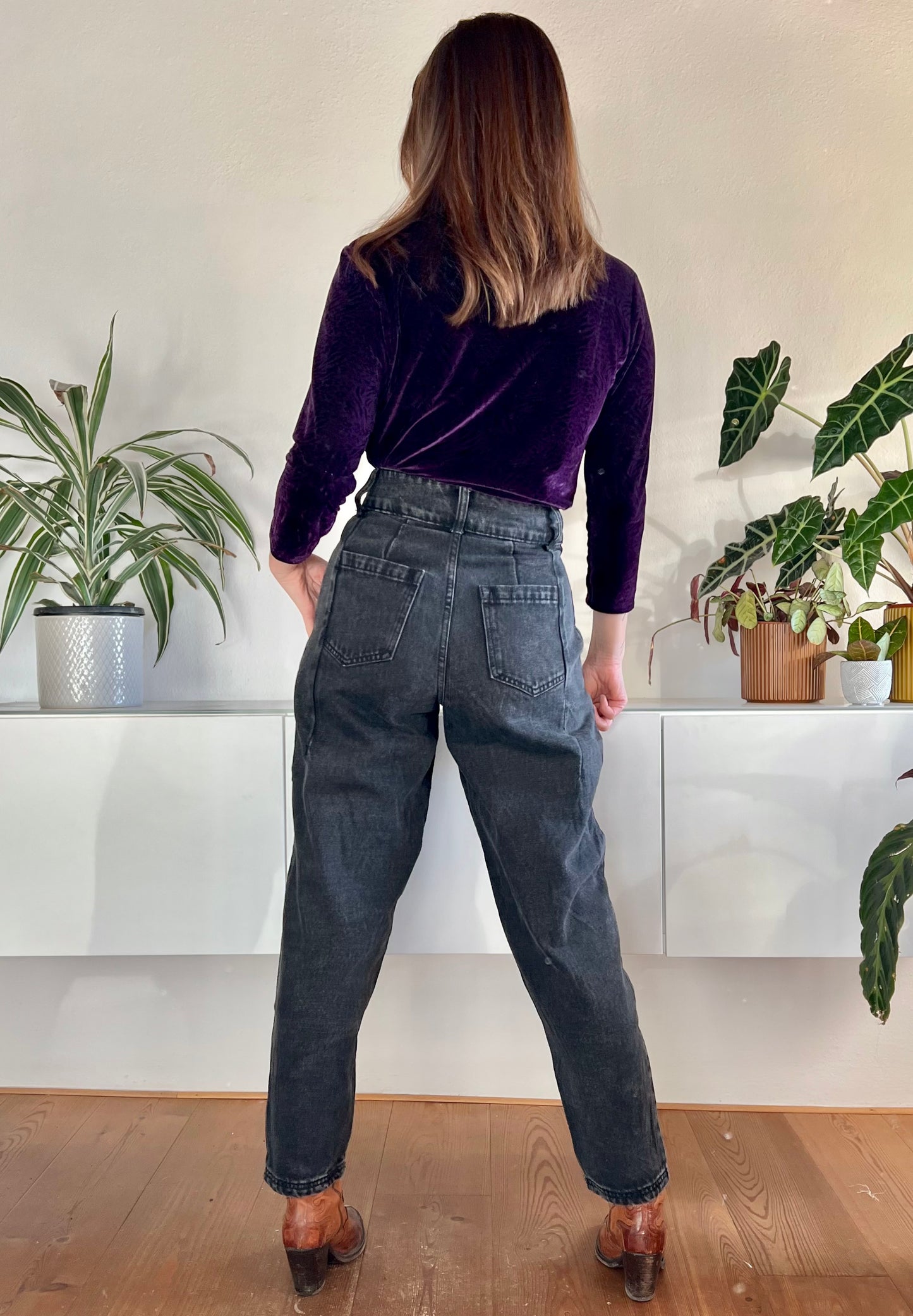 1980's vintage high waisted black jeans