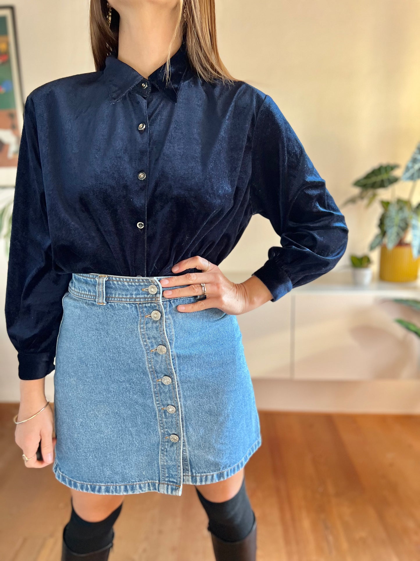 1970's vintage dark blue velvet blouse