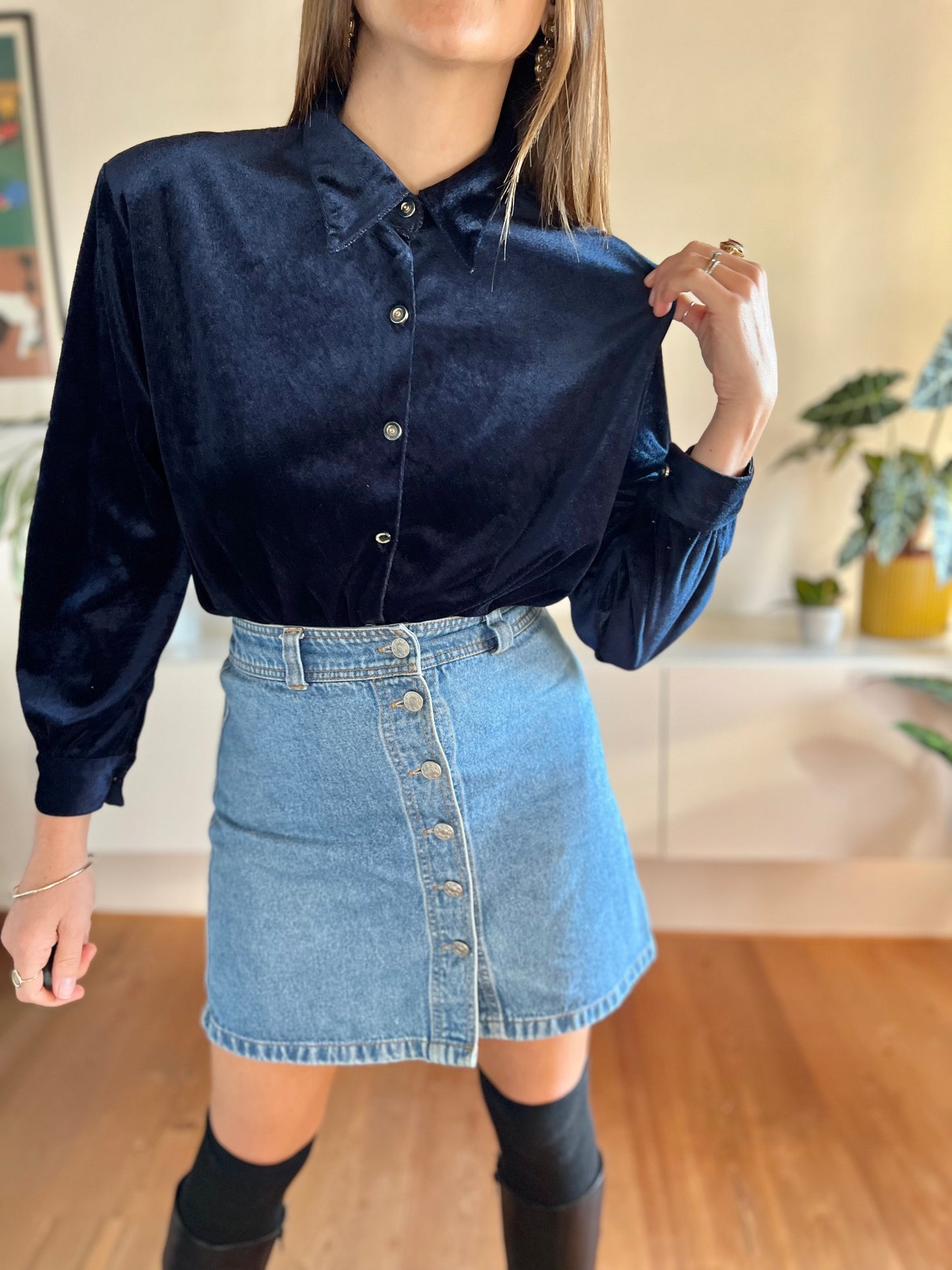 1970's vintage dark blue velvet blouse