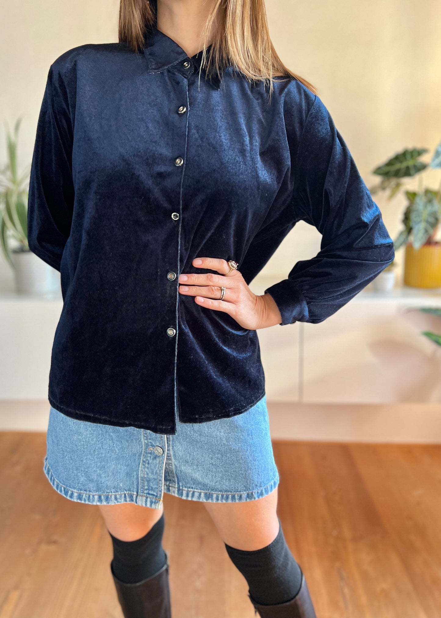 1970's vintage dark blue velvet blouse