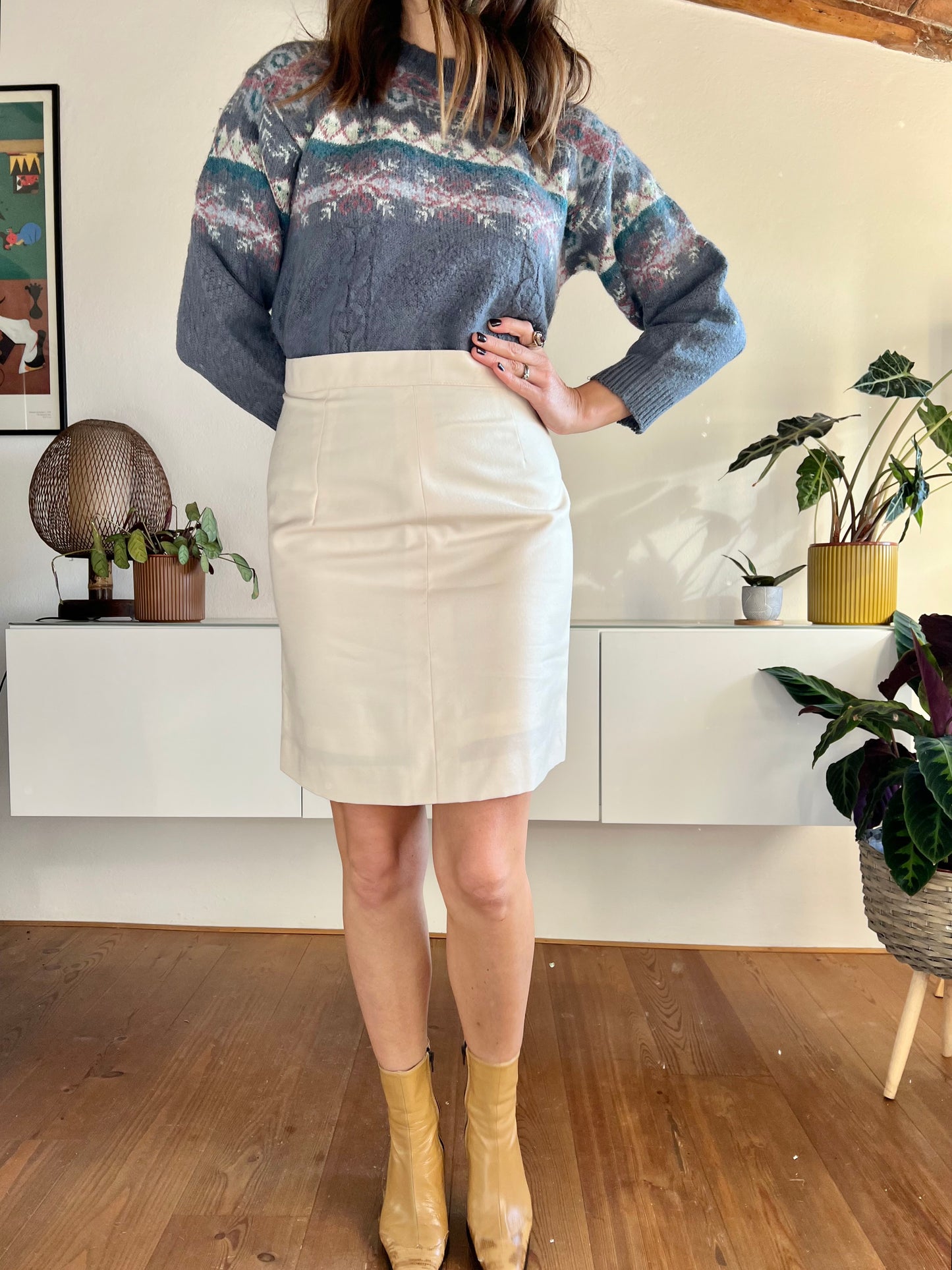 1970's vintage cream wool pencil skirt