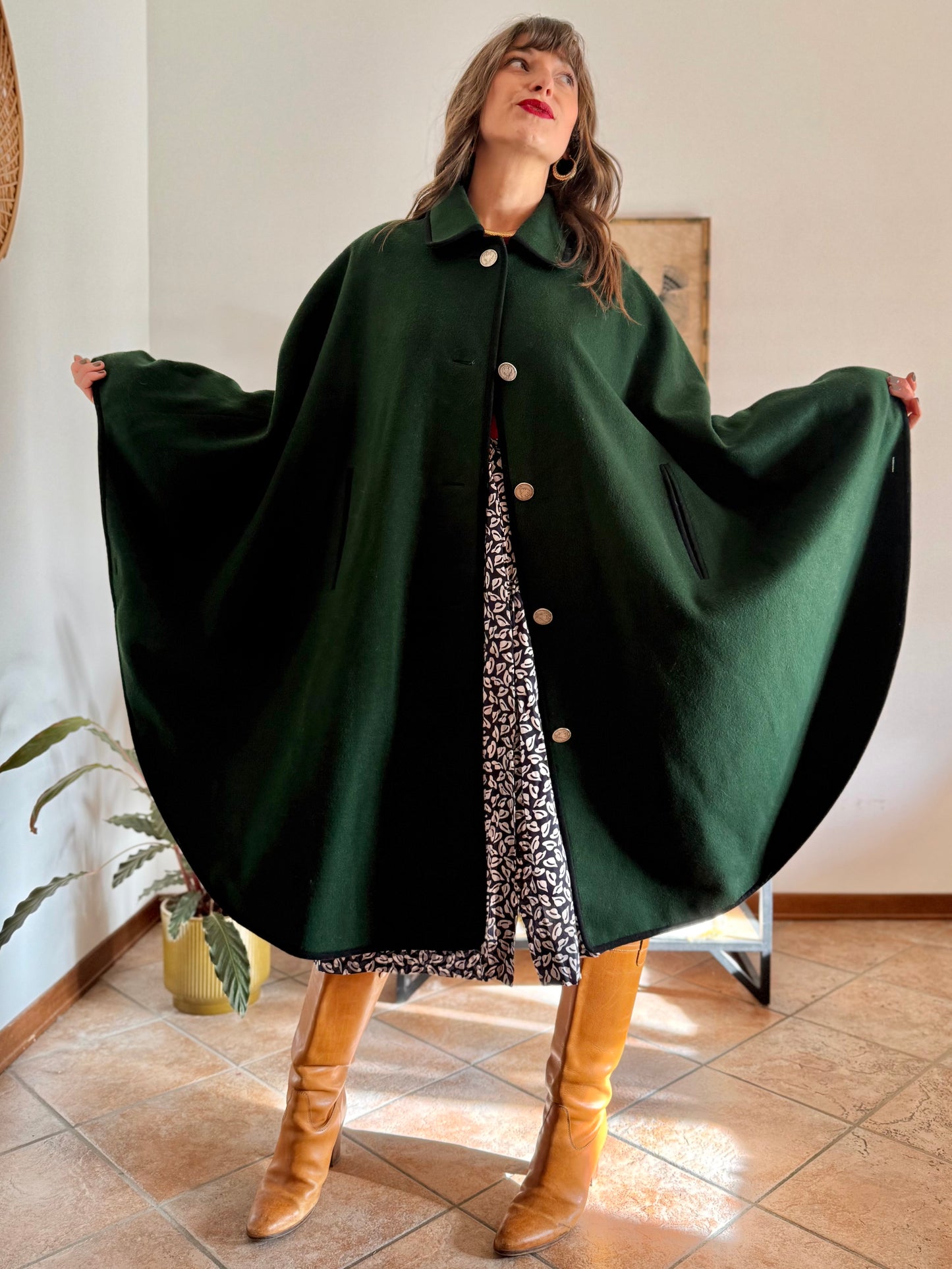 1970’s vintage dark green Loden cape overcoat with navy blue details