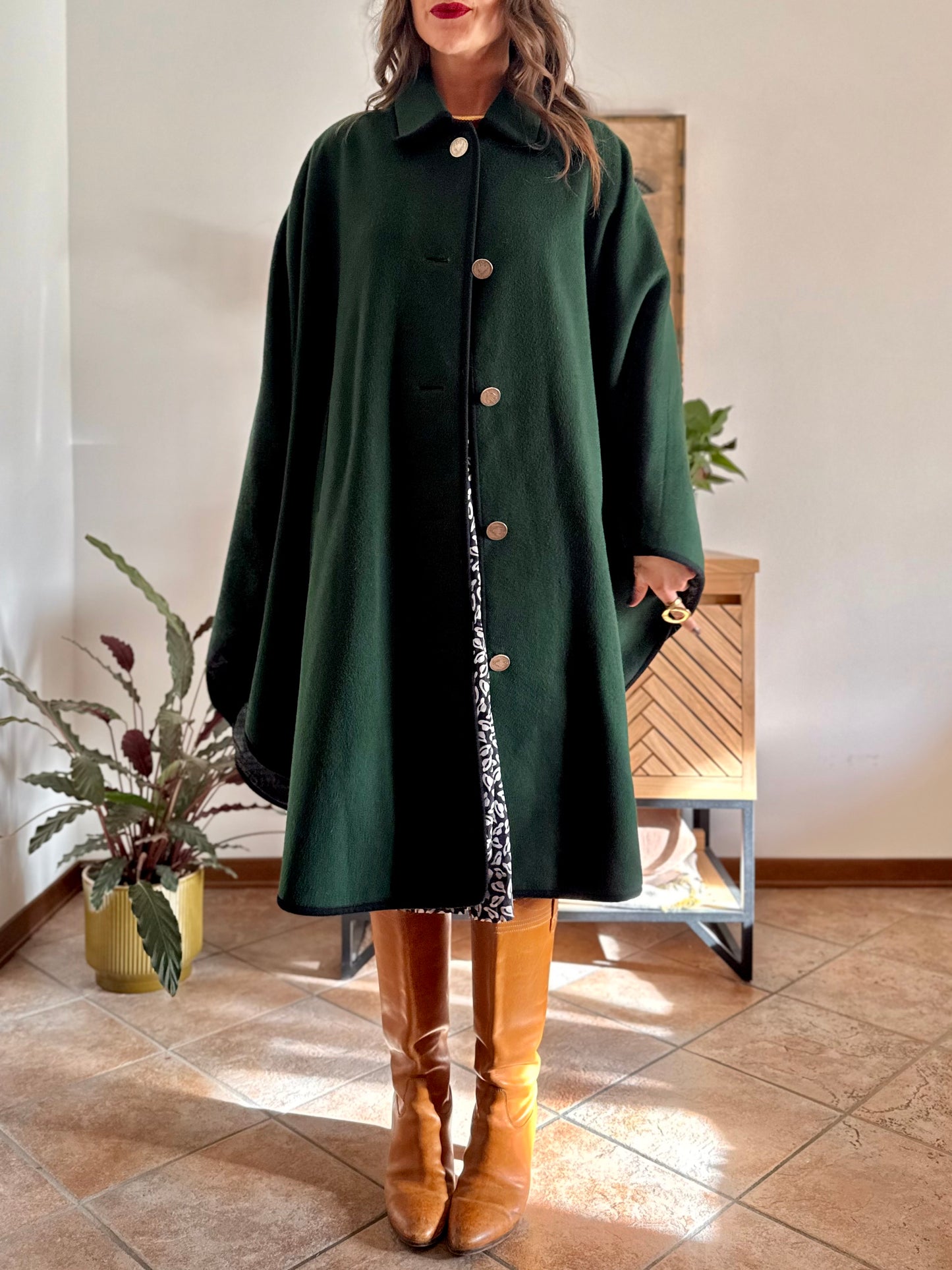 1970’s vintage dark green Loden cape overcoat with navy blue details