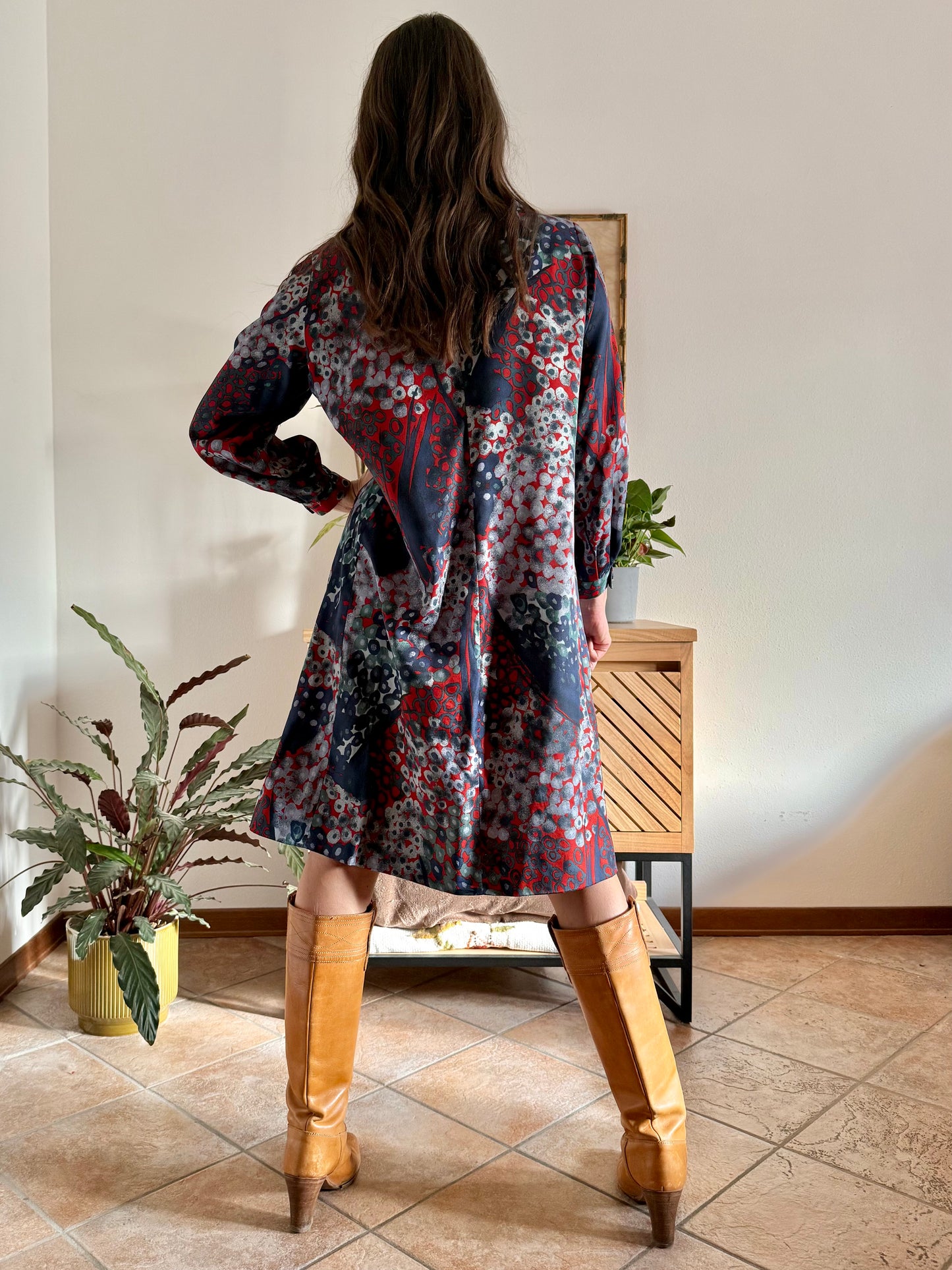 1970's vintage red, green and navy blue abstract print pleated midi dress