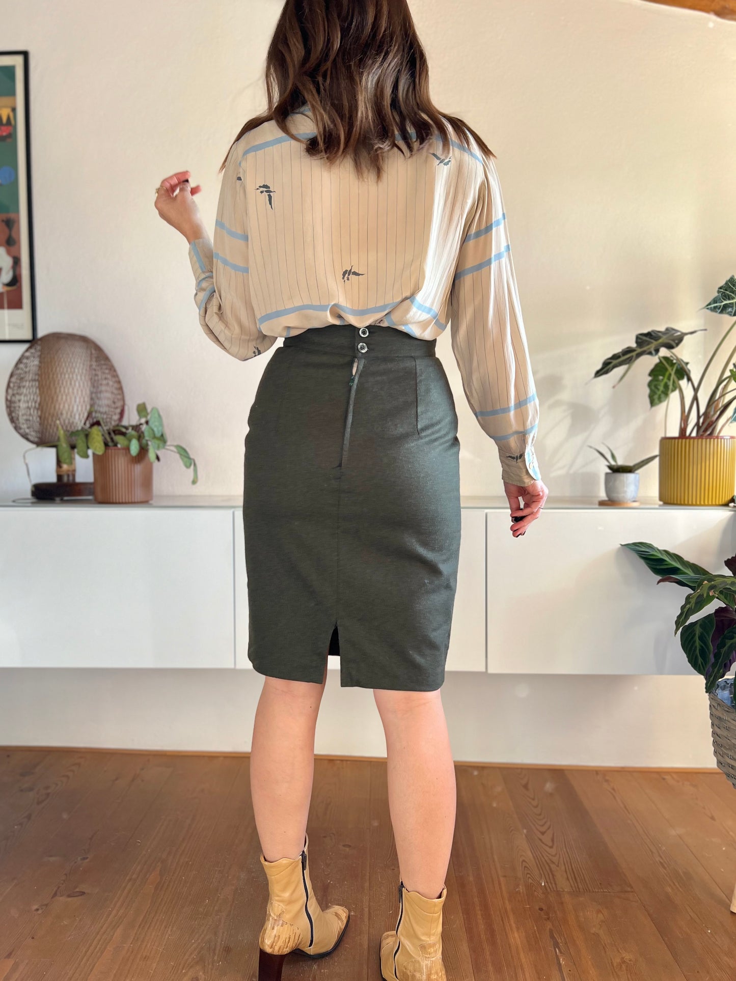 1970's vintage military green wool midi skirt with scaloped detailing