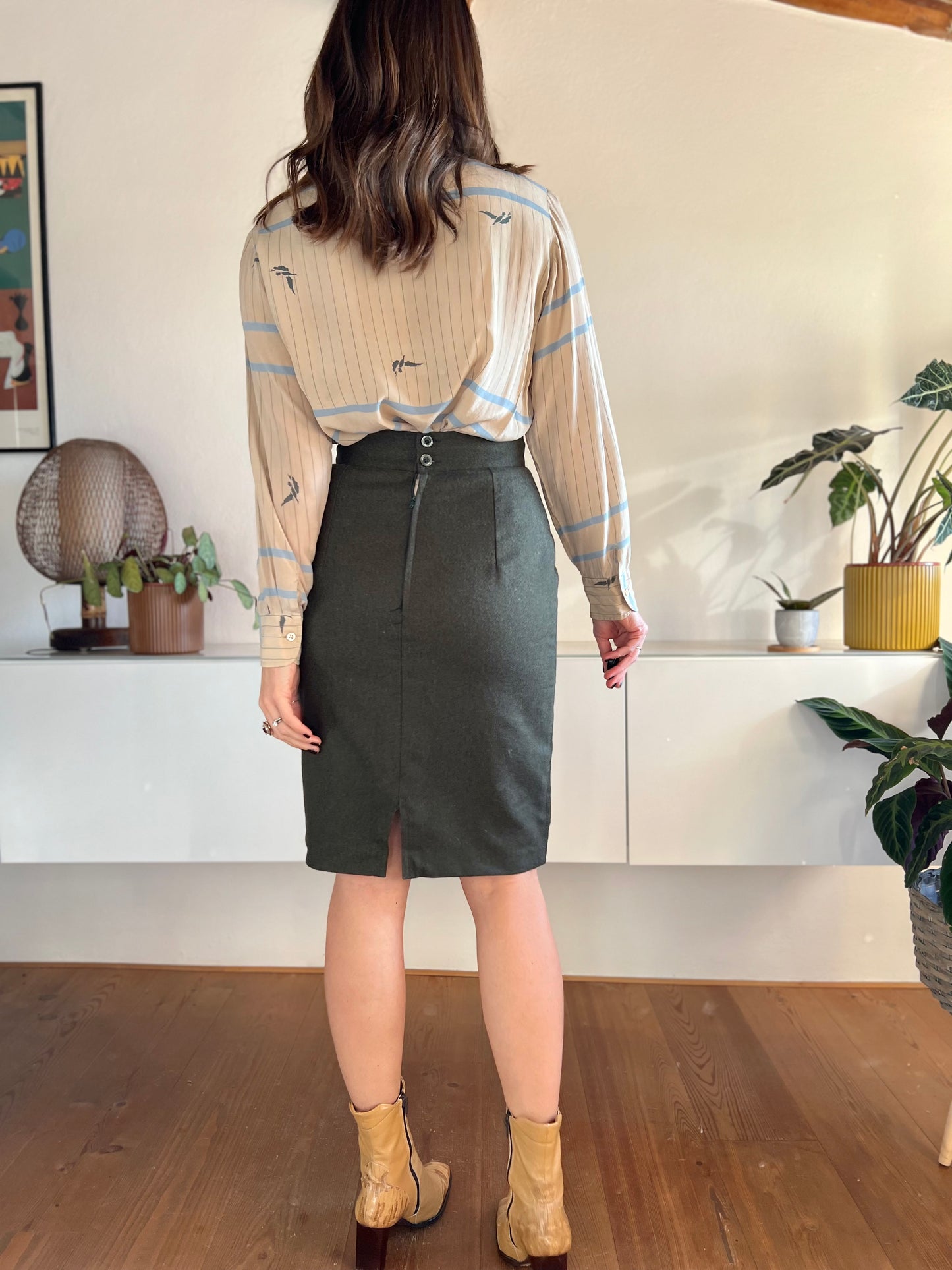 1970's vintage military green wool midi skirt with scaloped detailing