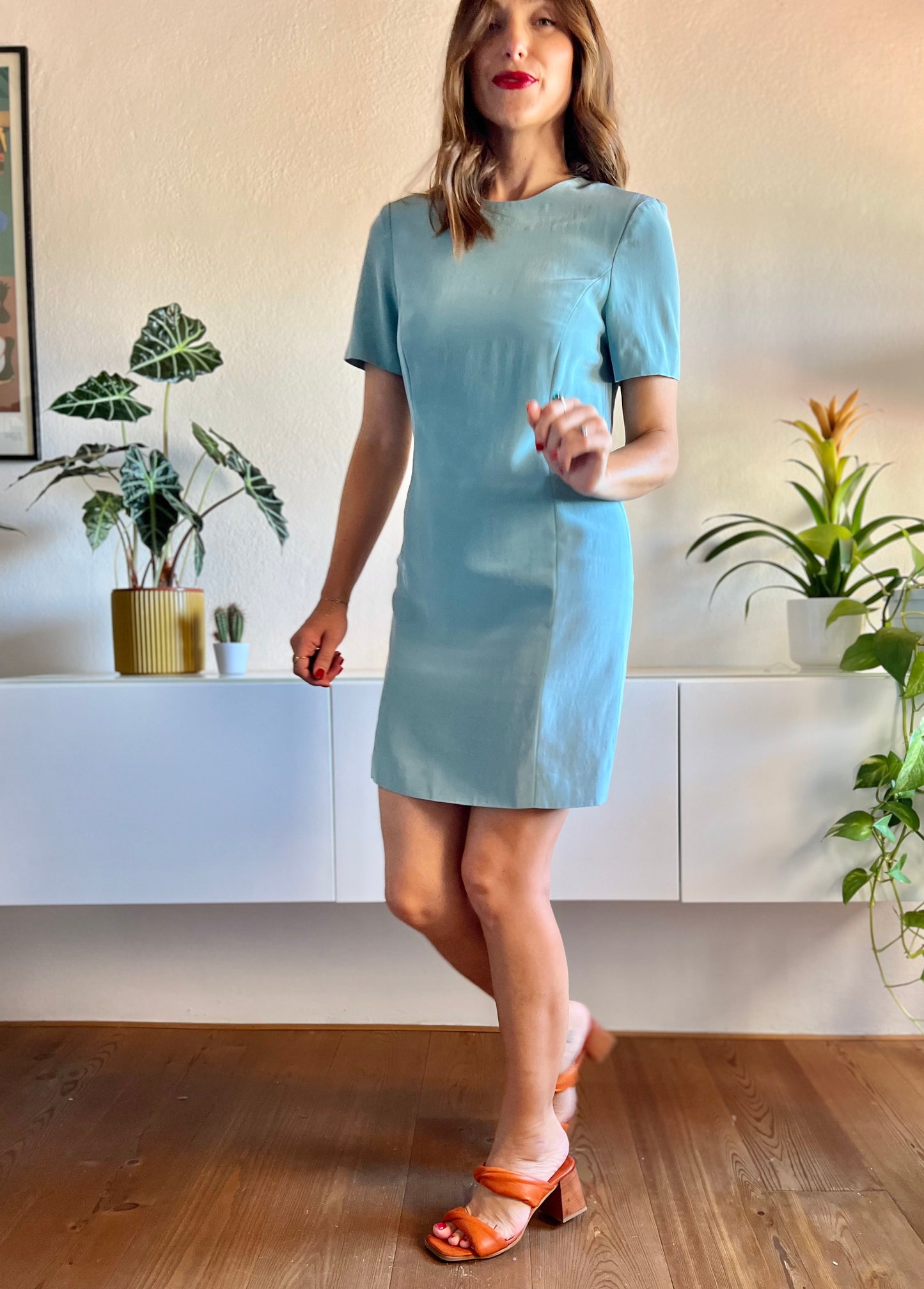 1980’s vintage powder blue tailored bodycon mini dress