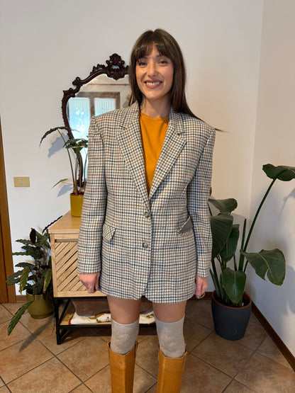 1970s vintage oversize cream, grey and tan houndstooth plaid wool blazer