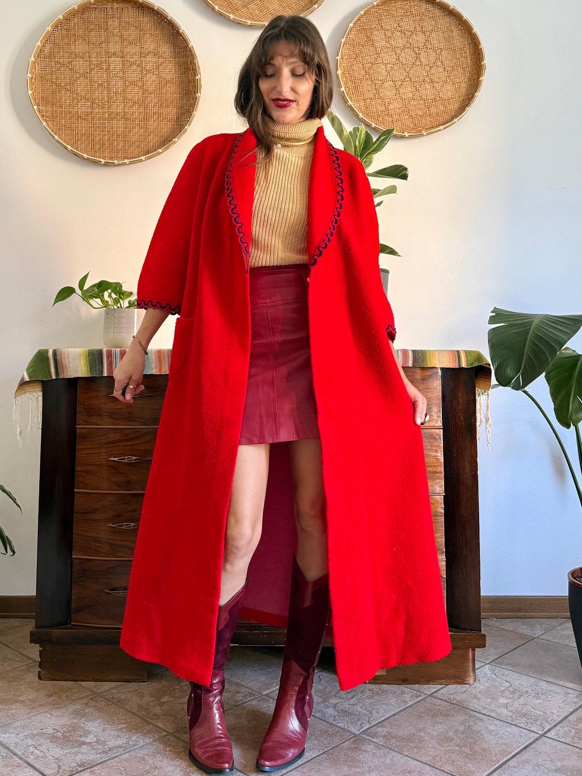 1960's vintage cherry red fleece house coat with navy scallop trimming