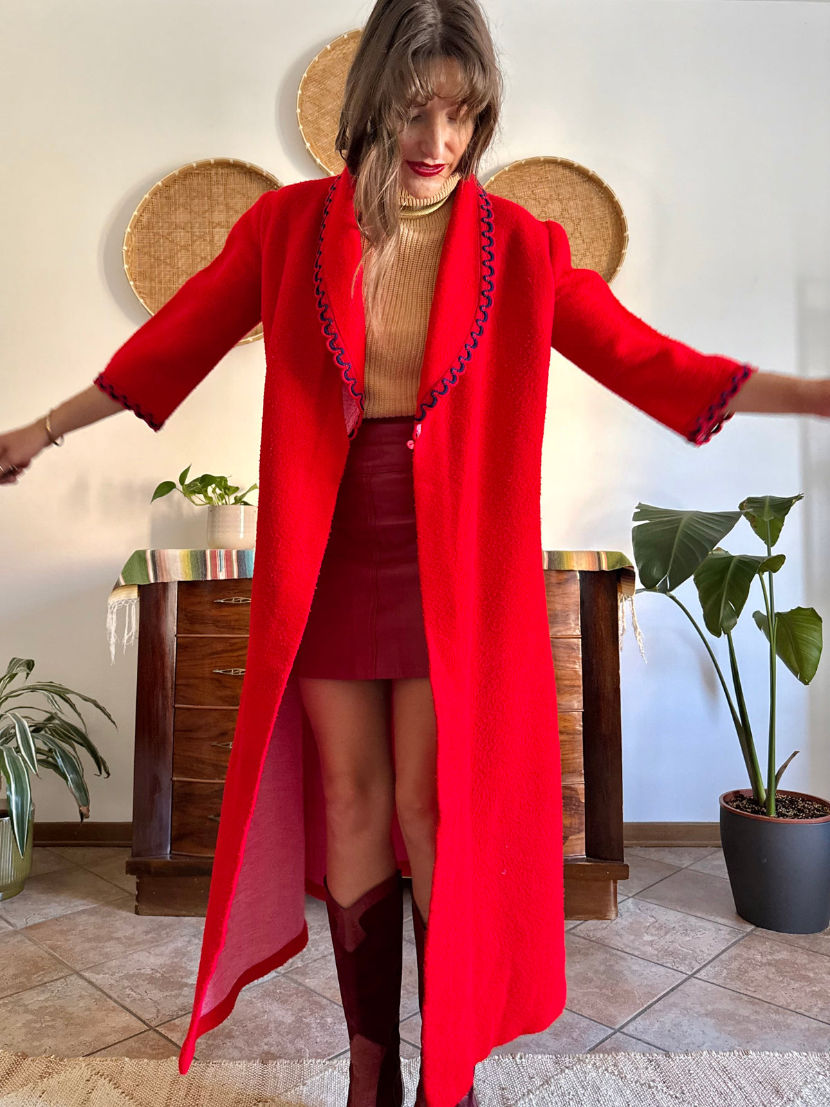 1960's vintage cherry red fleece house coat with navy scallop trimming