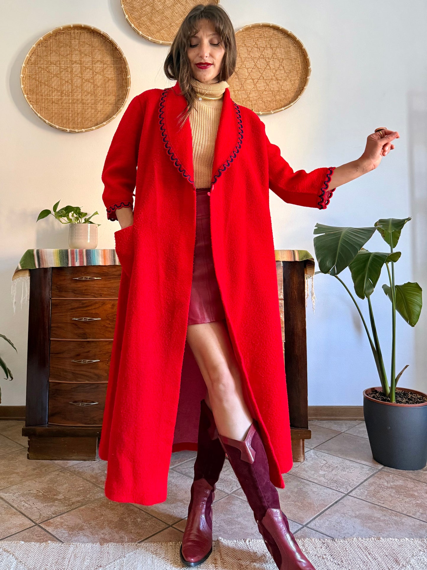 1960's vintage cherry red fleece house coat with navy scallop trimming