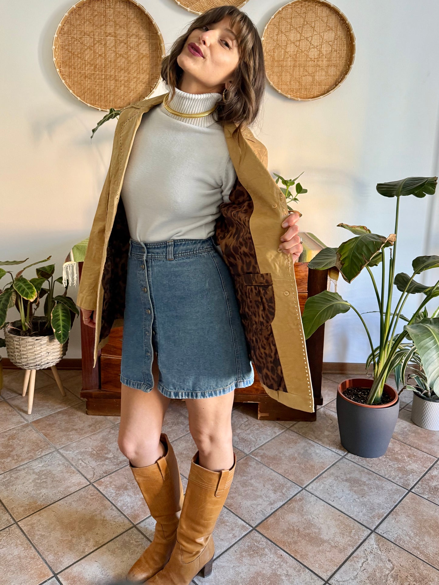 1990's vintage beige leather jacket with animal print lining