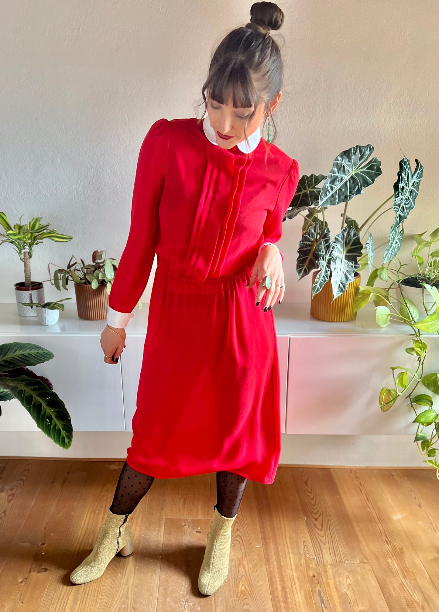 1970's vintage cherry red midi dress with white Peter Pan collar details