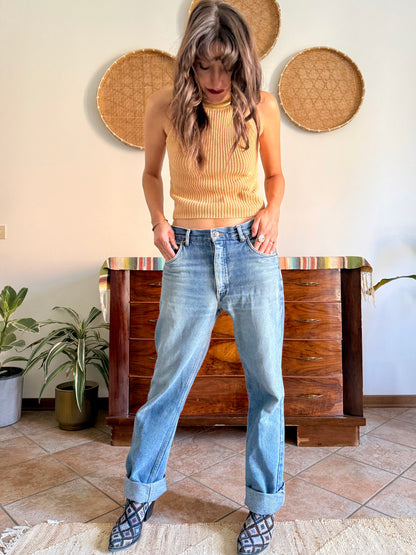 1990's vintage light blue Levi's low waisted boyfriend jeans