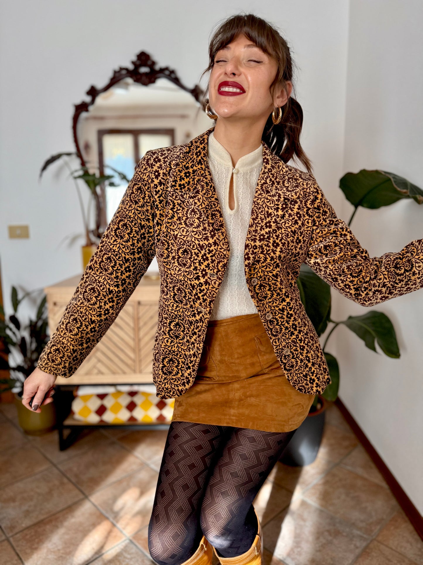 1970's vintage chocolate brown and butter yellow velvet floral blazer