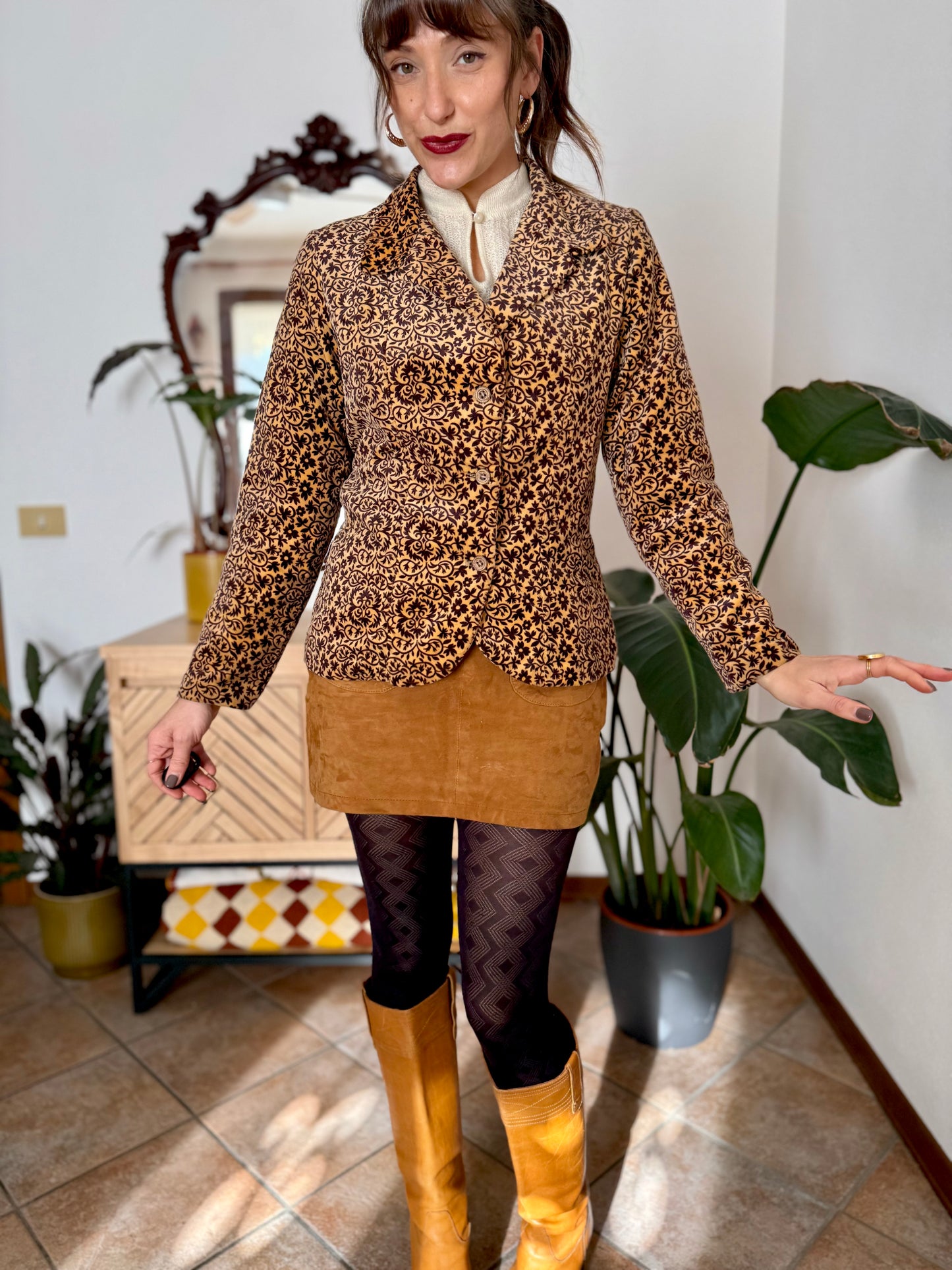 1970's vintage chocolate brown and butter yellow velvet floral blazer