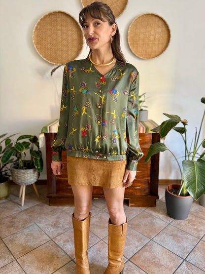 1970’s vintage green silk blouse with multicolor equestrian  \print