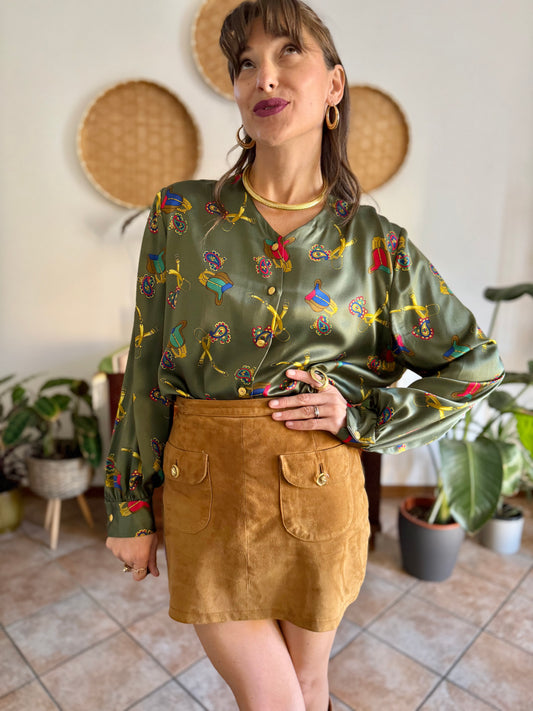 1970’s vintage green silk blouse with multicolor equestrian  \print