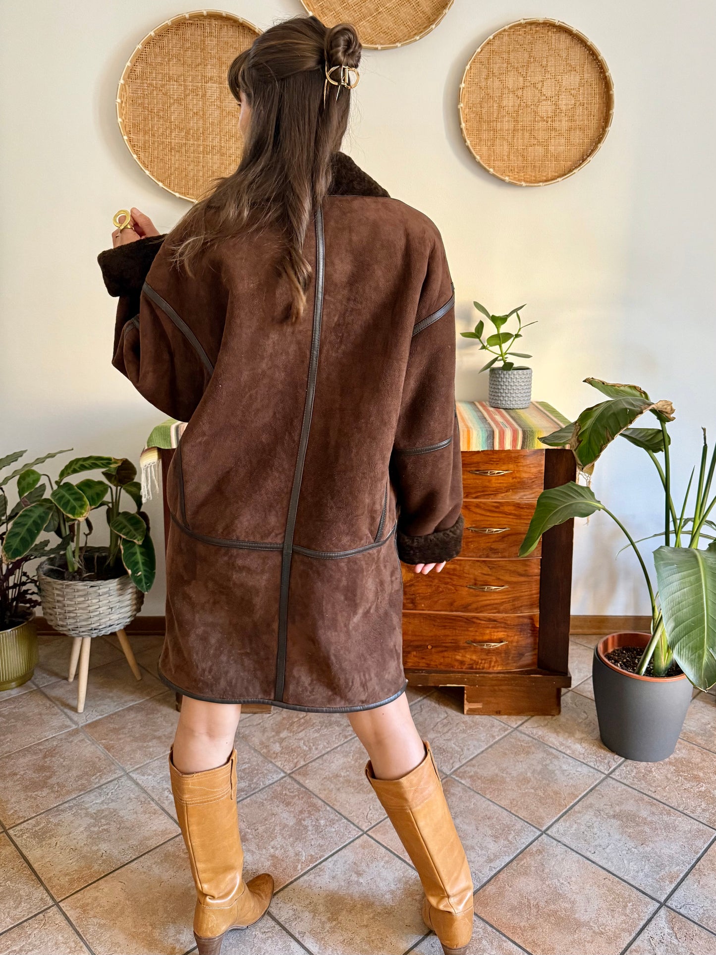 1970's vintage chocolate brown genuine shearling coat