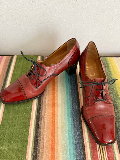 1970's vintage burgundy leather high heel Oxford shoes