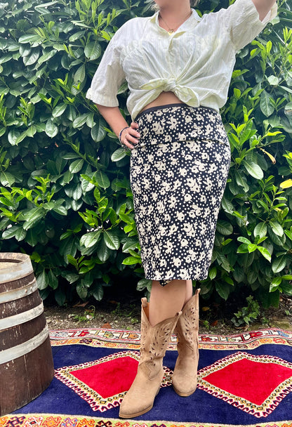 1970's vintage navy blue and cream floral midi skirt