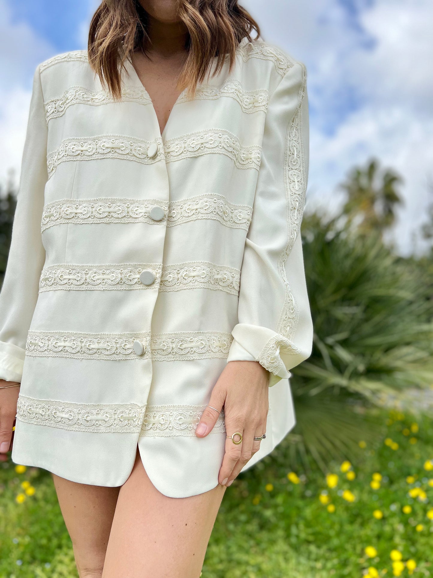 1980's vintage cream blazer with lace detail